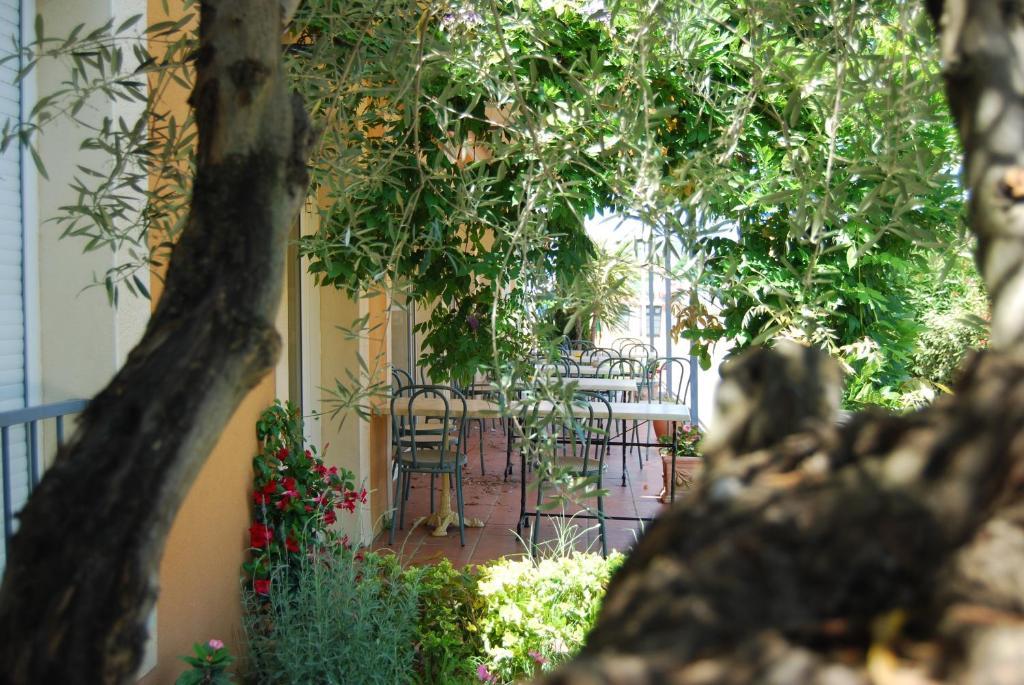 Hotel De L'Orb Bédarieux Εξωτερικό φωτογραφία